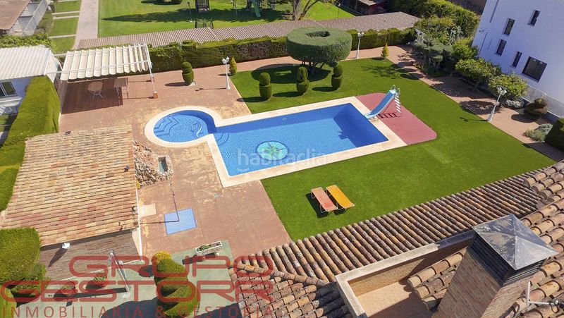 Foto c2f5f24f-e56f-400d-99ce-0bc25be02281. Casa amb calefacció aparcament piscina a Jaume Roig Valencia