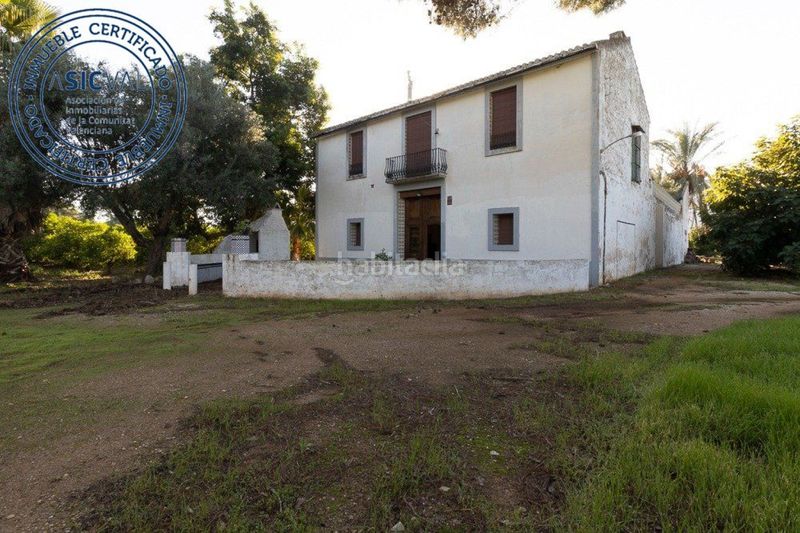 Foto f33c1743-756a-4047-83bb-ec695d2d95ef. Finca rústica a Benifairó de la Valldigna