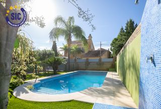 Casa a Corinto-Almardà. Inmejorable casa al lado de la playa