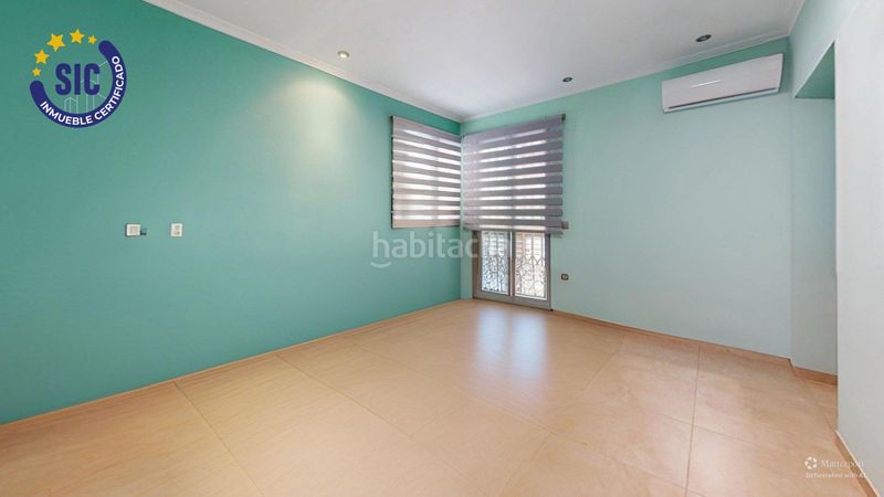 Foto 3e9edb76-cfb4-4963-b089-d1e72a917d9d. Casa amb calefacció aparcament piscina a Corinto-Almardà Sagunt