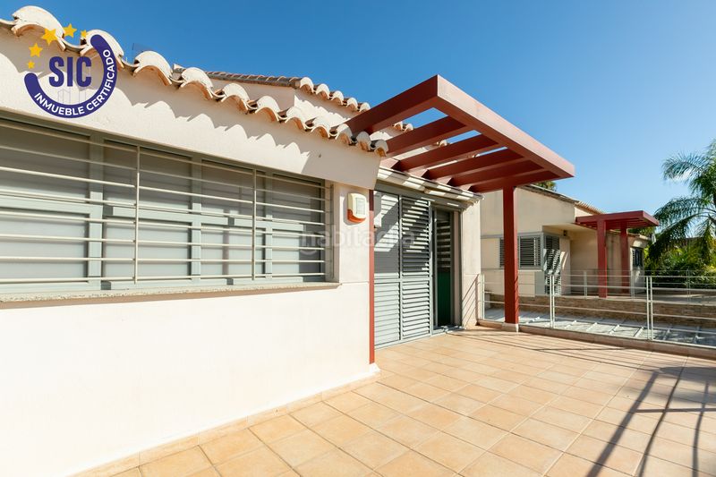Foto cf018601-e957-47dd-8b07-b17d3fca8a2e. Casa amb calefacció aparcament piscina a Corinto-Almardà Sagunt