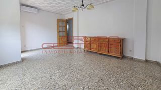 Lloguer Pis  Alaquàs - cl alcoi 36. Piso de 3 hab con ascensor, en alquiler en alacuas