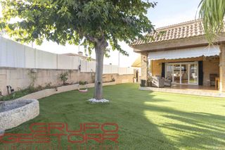 Casa  Torrent - cl camino romeral. Chalet seminuevo en zona estupenda del vedat