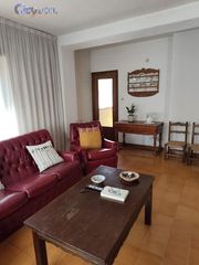 Haus in Alguazas. Casa conparcela en alguazas, zona centro