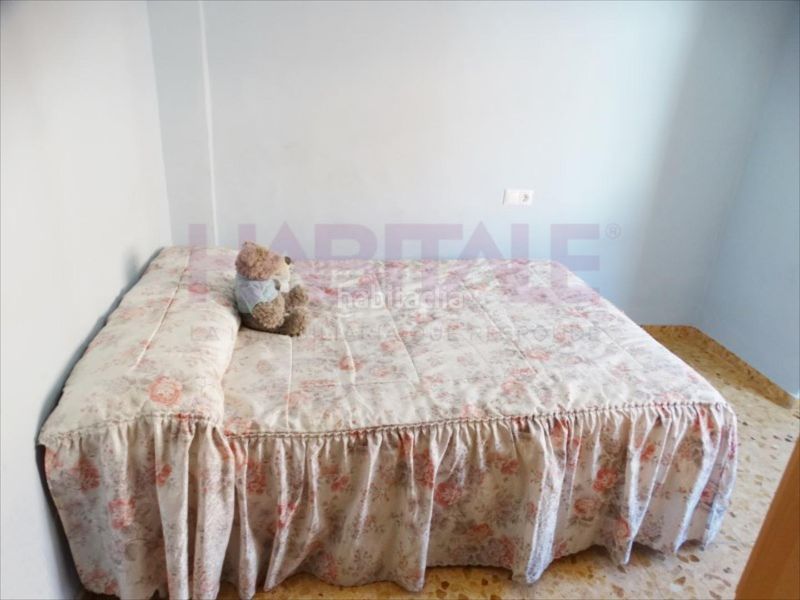 Foto bf52931f-fc95-4300-8ffa-48790a499f44. Casa aparellada a Novetlè