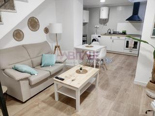 Lloguer Casa aparellada a Xàtiva. Coqueta casa de alquiler completamente reformada, con muebles y