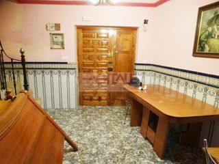 Maison jumelée à Xàtiva. Casa económica con muchas posibilidades cerca del espanyoleto