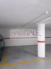 Parking voiture à Xàtiva. Amplia plaza de garaje en casco antiguo de xativa