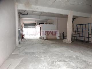 Local commercial à Xàtiva. Gran local comercial con más de 170 m diáfanos a pie de calle co