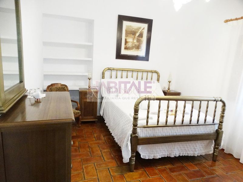 Foto 123fe418-3b98-4b74-bfe8-2556467c9087. Casa amb piscina a Xàtiva