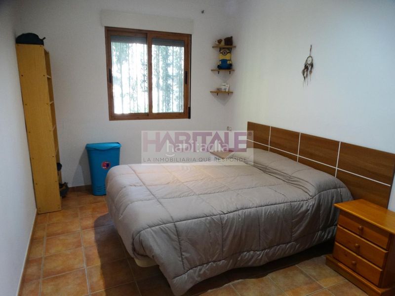Foto 0bac5a6b-ccf5-4950-b0f2-a33410d844f0. Casa amb piscina a Xàtiva