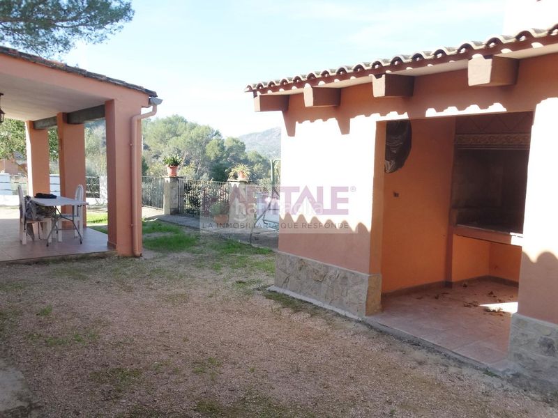 Foto 4878b528-27b8-4f47-93b5-8c59b972419a. Casa amb piscina a Xàtiva