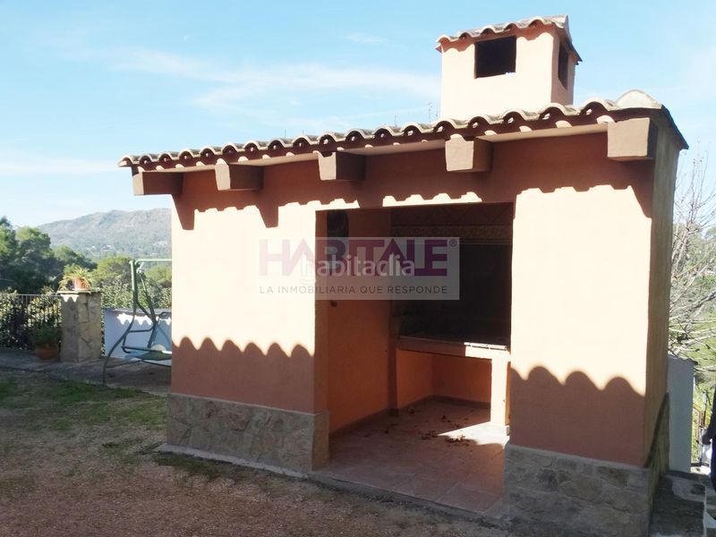 Foto c2ad1396-096b-4f6d-8706-9d3157fc6011. Casa amb piscina a Xàtiva