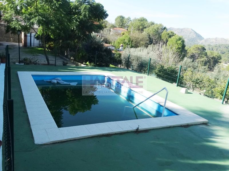 Foto ce68a540-9184-4e4e-aec0-8fa1e7e0aadc. Casa amb piscina a Xàtiva