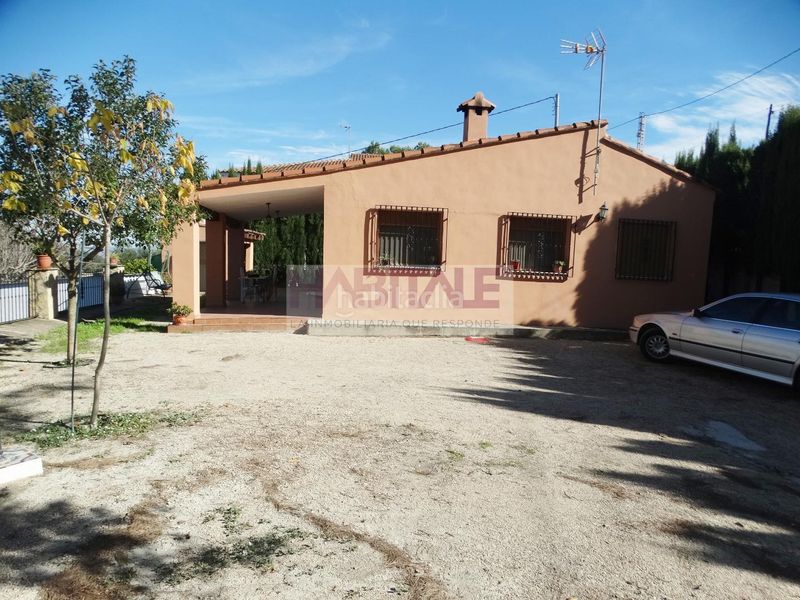Foto f66e3cc9-ac9f-4cdd-af3c-9c91b13320d5. Casa amb piscina a Xàtiva