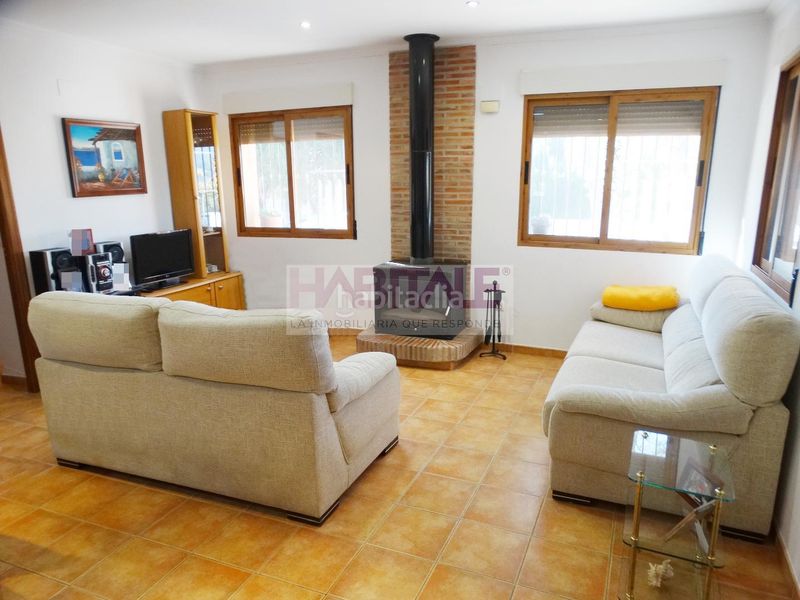 Foto ff8b527e-b4b3-43f6-ac1c-ac6cfb04b4af. Casa amb piscina a Xàtiva