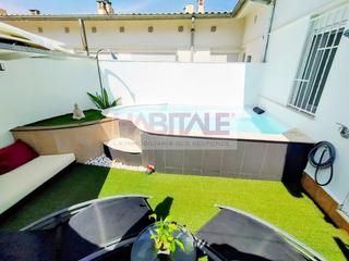 Casa adossada a Novetlè. Si lo que quieres es espacio y comodidad esta es tu casa, situad