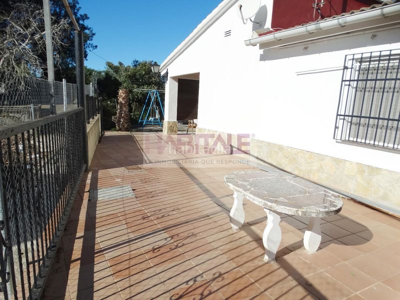 Foto 0f4b51d8-4c58-485a-8100-58a5daf99eac. Casa amb piscina a Barxeta