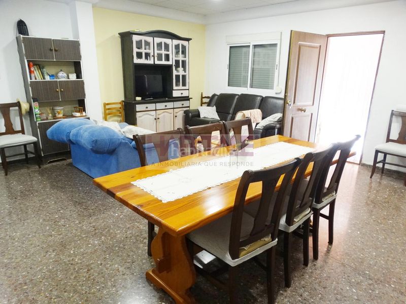 Foto a475c213-d7d5-44f2-be54-76e7e0ed7ffc. Casa amb piscina a Barxeta