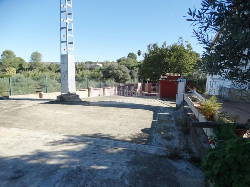 Foto d3dd104d-1bbf-458d-a860-f883e017285b. Casa amb piscina a Barxeta