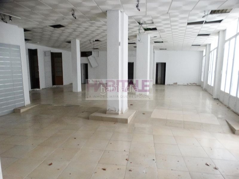 Foto 0b45f2ea-a691-4a50-a0ad-6bda21fc28c7. Lloguer local comercial a Xàtiva