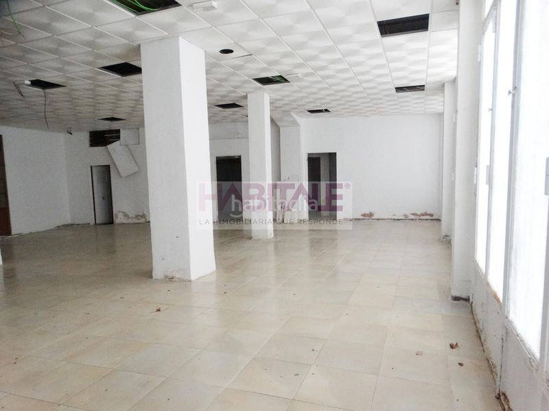 Foto 5b84c364-2d5a-4435-904b-35a1a94a3e70. Lloguer local comercial a Xàtiva