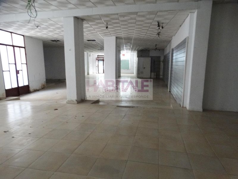 Foto 5f3757fd-c111-4001-9c9b-9ff77c21af12. Lloguer local comercial a Xàtiva