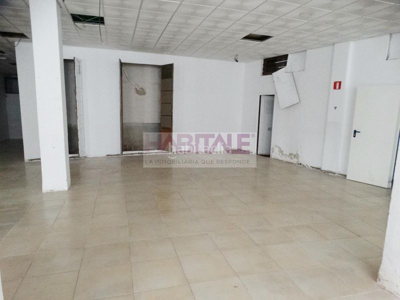 Foto 8a163655-d7fe-48e6-bb1f-69ca0ac14993. Lloguer local comercial a Xàtiva