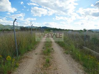 Fondo rustico in Xàtiva. Terreno rustico vallado en zona canals