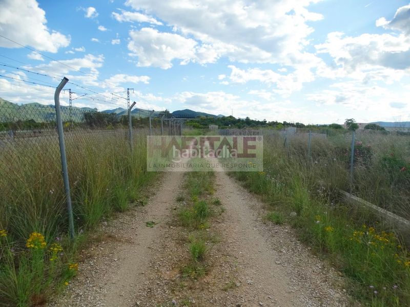 Foto 0b606877-0cea-49e6-ab4f-d0e55cc15320. Finca rústica a Xàtiva
