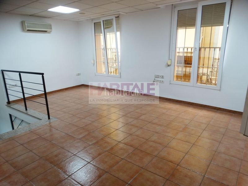 Foto b46f103e-2f78-46b8-a889-fccdd166cd3a. Lloguer local comercial a Xàtiva