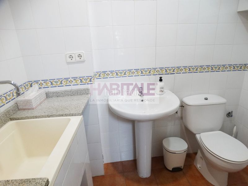 Foto e62a2d3e-ea04-4da0-812e-3a82558d55f5. Lloguer local comercial a Xàtiva