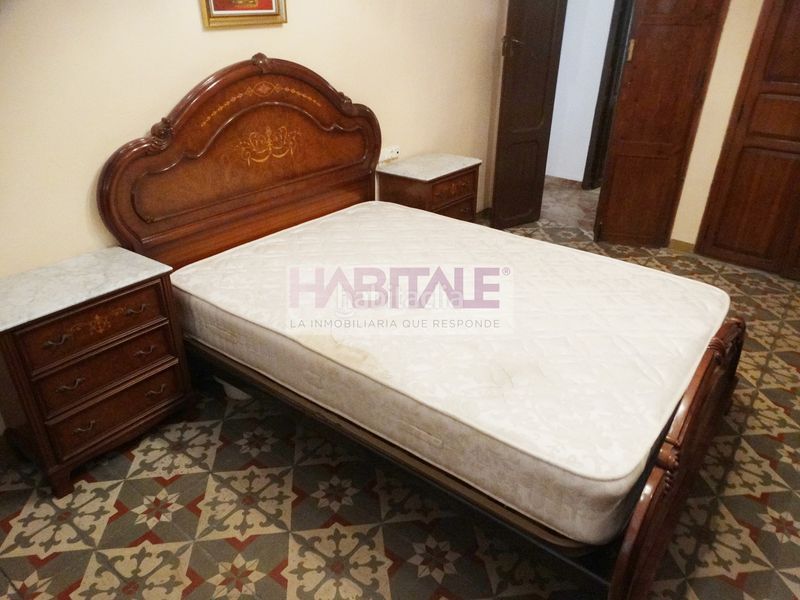 Foto e0a3a45e-6109-480d-a54e-8028fca9df54. Casa pareada estupenda casa reformada para entrar a vivir en casco antiguo de xativa. en Xàtiva