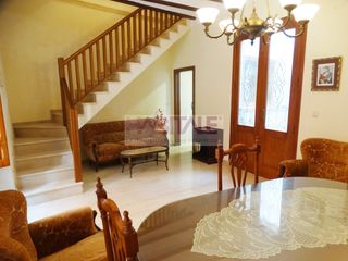 Towny house in Xàtiva. Estupenda casa reformada para entrar a vivir en zona tranquila d