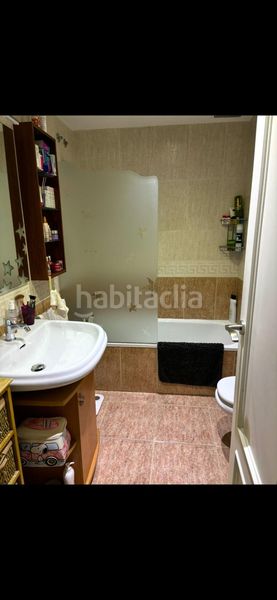 Foto f23a0ba1-678e-4dc4-a6c5-63f66570d24c. Pis amb calefacció aparcament a Zona Nord Alcoi