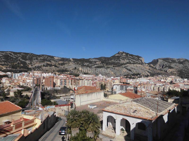 Foto a0fdb712-ac0b-410b-a69b-71dad1a62a4a. Casa a schiera con riscaldamento parcheggio in Centre-Zona Alta Alcoi