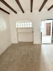 Masia a Beniarrés. Casa de pueblo reformada en beniarrés