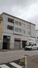 Local commercial à Zona Nord. Local comercial  altillo independiente estilo vivienda en la zon