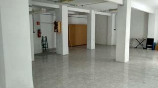 Location Local commercial à Centre-Zona Alta. Local en venta en la zona del camí  alcoy