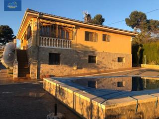 Xalet a Benillup. Chalet en venta en benillup