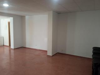 Lloguer Local Comercial a Centre-Zona Alta. Alquiler local comercial en centrocalle roger de lluria