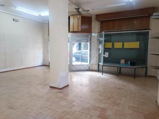 Lloguer Local Comercial a Centre-Zona Alta. Local en alquiler o venta en la calle el camí