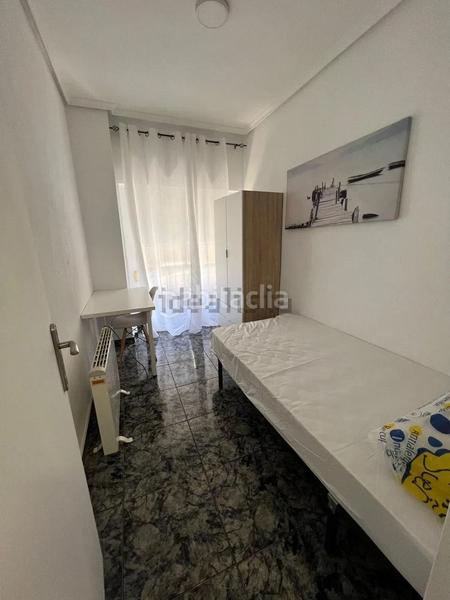 Foto 6e61c800-8c54-432c-8425-c44d0050aaf7. Piso  en venta en centrozona cervantescalle alacant en Alcoi