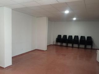 Lloguer Local Comercial a Centre-Zona Alta. Alquiler local comercial en centrocalle roger de lluria