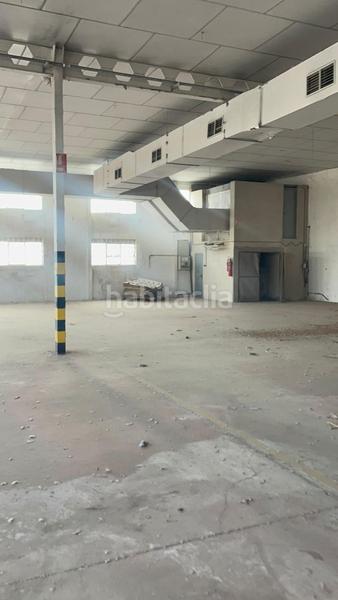 Foto f00b2b34-ed63-498f-8c2c-65514f98a52f. Capannone industriale in Zona Nord Alcoi