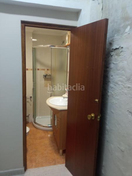 Foto 3aee08f6-9846-4007-9819-b23a852b7616. Piso venta de piso para reformar en ensanche calle anselmo aracil en Alcoi