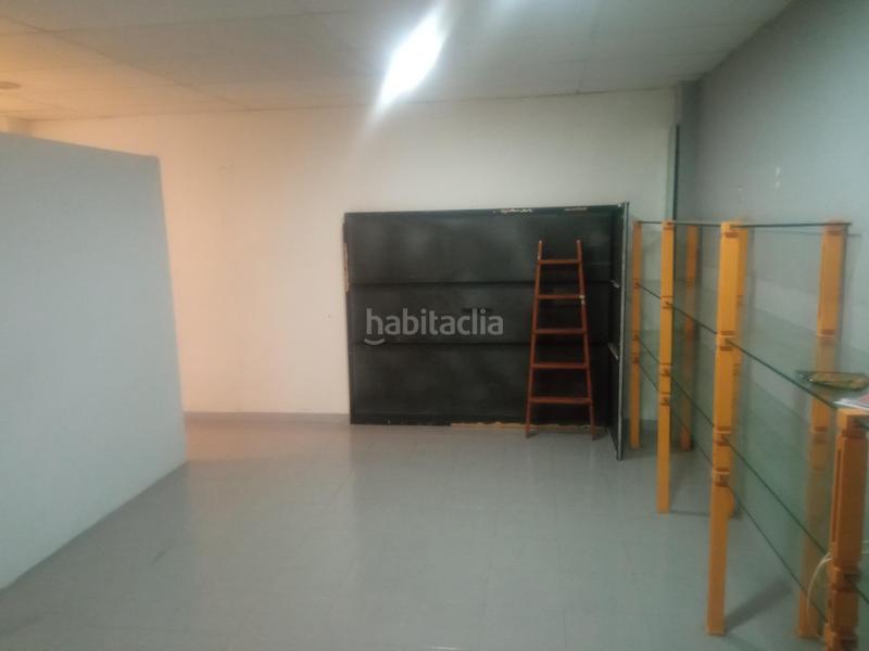 Foto bb6c2dca-1066-4d93-93f4-3353a038a1d6. Alquiler local comercial alquiler local alcoy zona ensanche en Alcoi