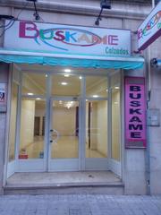 Location Local commercial à Zona Nord. Alquiler local zona nortecalle arzobispo domenech lado av hispan