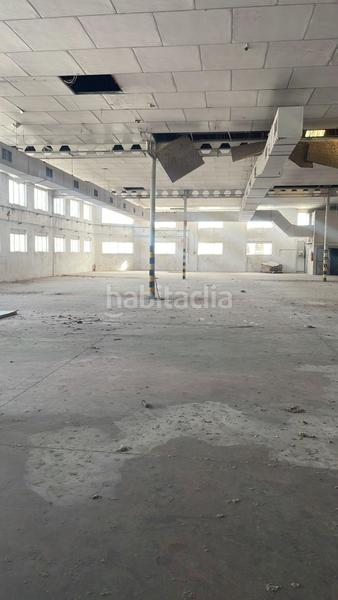 Foto 4d0673c3-e839-469b-af4c-85c023df3bb8. Capannone industriale in Zona Nord Alcoi