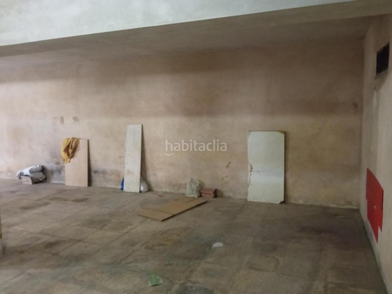 Foto 1d88bb54-a083-46b0-aa7d-87506efea1a0. Aparcament cotxe a Zona Nord Alcoi